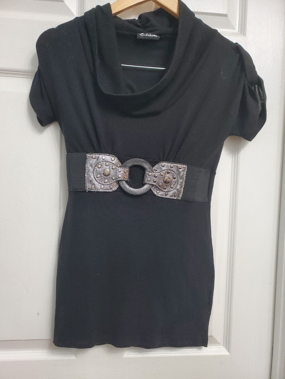 Seductions Black Cowlneck Shirt w/Built-in Waistbelt - SIZE S (DAMAGED)